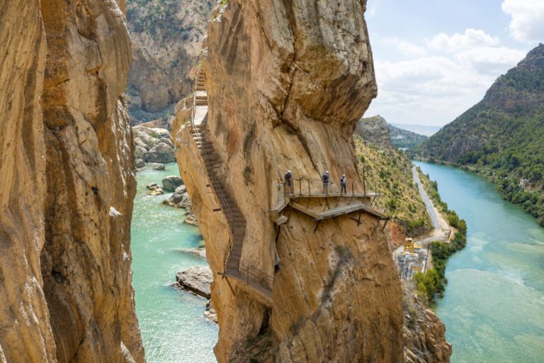 caminito del rey hiking trail canyon view andalusia spain