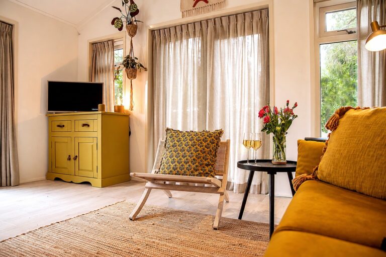 moderne woonkamer met skandinavische uitstraling tinyhouse julia