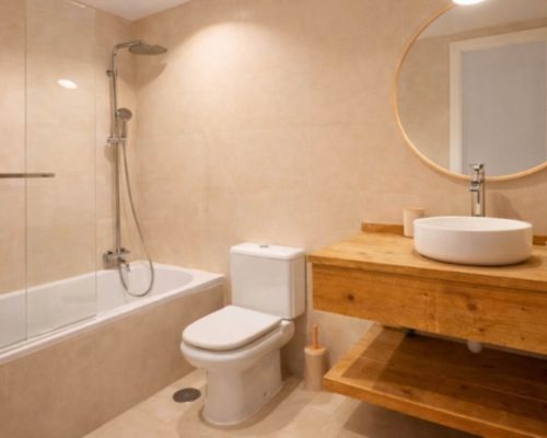 Luxury bathroom in Marbella holiday apartment